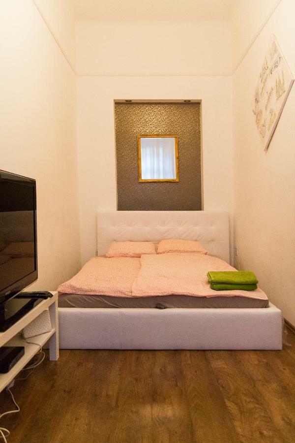 Awesome Apartment Budapest Bagian luar foto