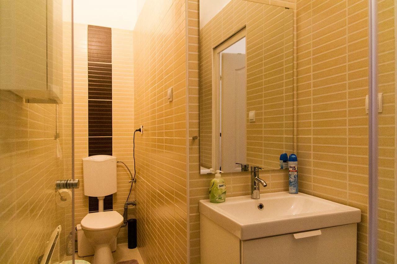 Awesome Apartment Budapest Bagian luar foto