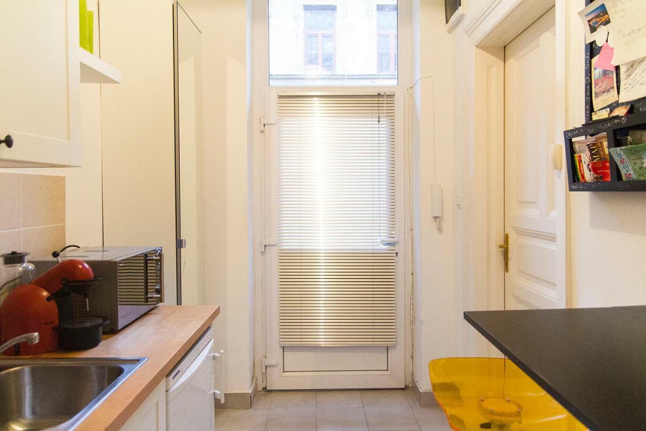 Awesome Apartment Budapest Bagian luar foto